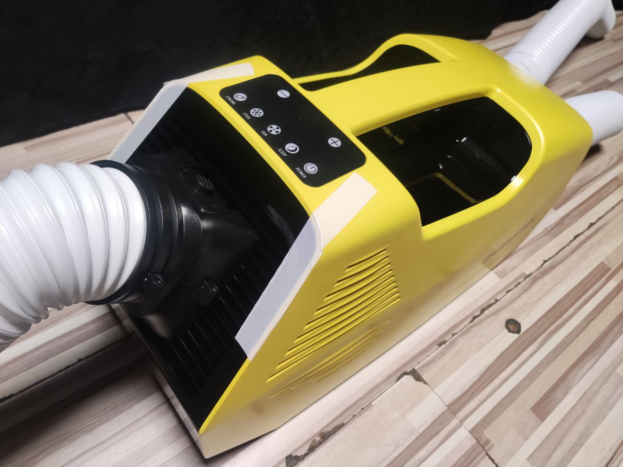 Φορητό κλιματιστικό 2380BTU - 250W - Ιδανικό για μικρές καμπίνες, τρακτέρ, JCB, γερανούς κτλ..