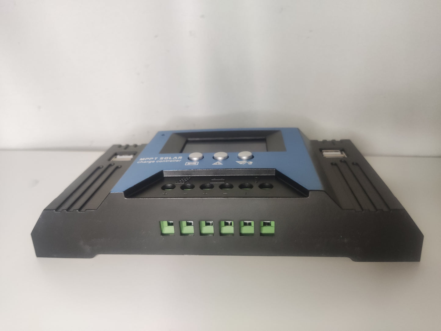 Ρυθμιστής φόρτισης mppt 100A