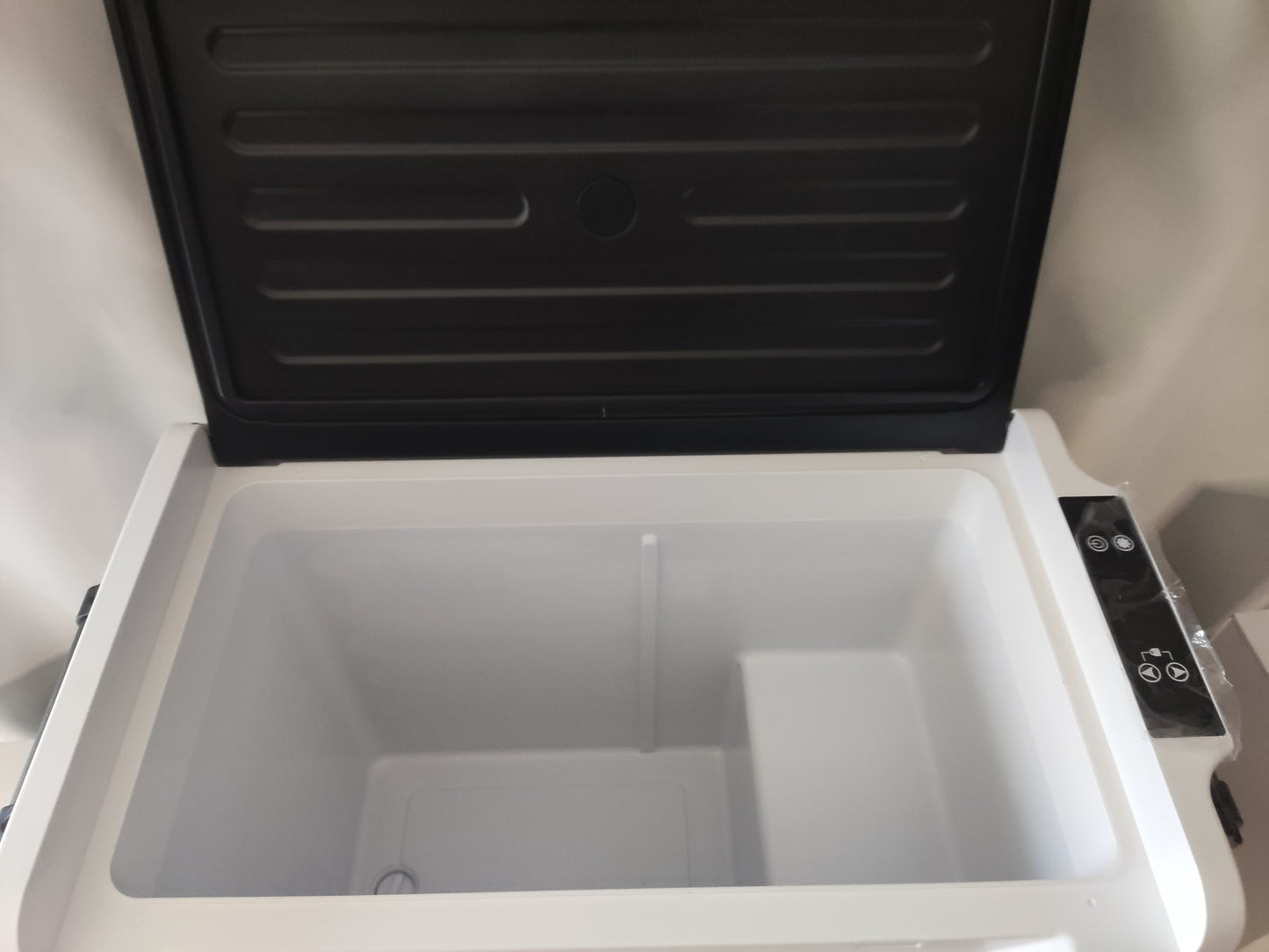 Ψυγείο καταψύκτης 35L -45L - 55L για αυτοκίνητο, φορτηγό ή σκάφος 12V - 24V - 100 έως 240V AC