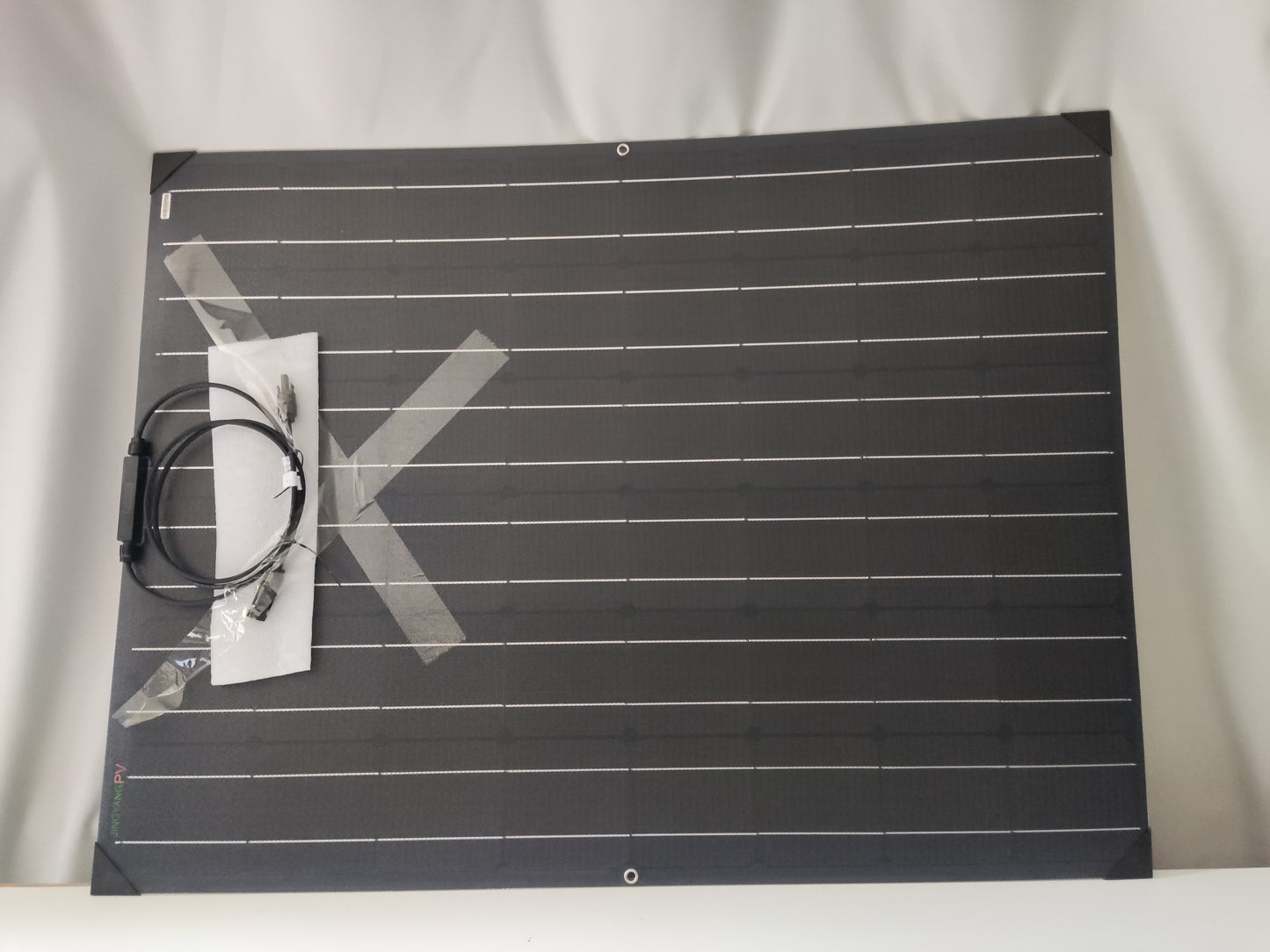 Semi flexible black solar panel / ημιεύκαμπτο ηλιακό πάνελ 100-120-150-200W τεχνολογίας ETFE !
