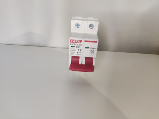 DC circuit breaker 63A και 125Α ( max 1000V )